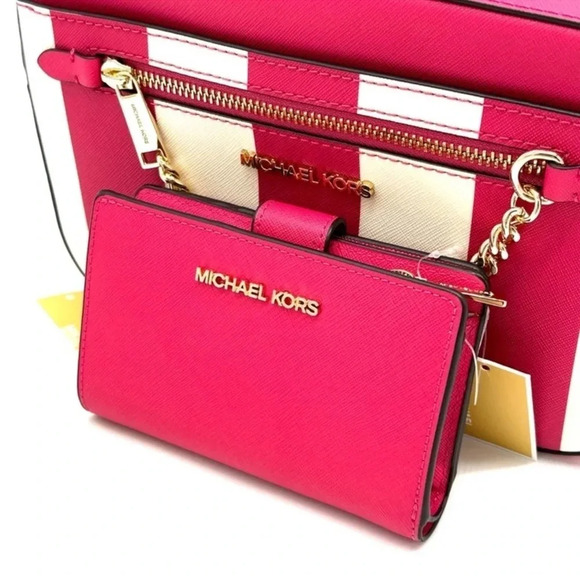 Michael Kors LG EW Crossbody Bag & Medium Bifold Zip Chain Wallet Electric Pink - Picture 12 of 14